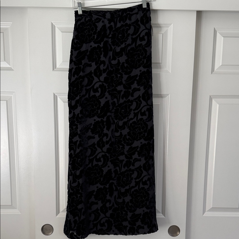 Louben for Chelsea Vintage Elegant Black Floral Women's Skirt✨ Size: 4